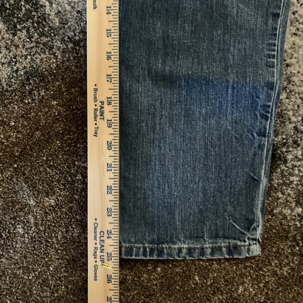 Women's Size 29 GUESS Los Angeles Distress  Style Jeans - Picture 8 of 9
